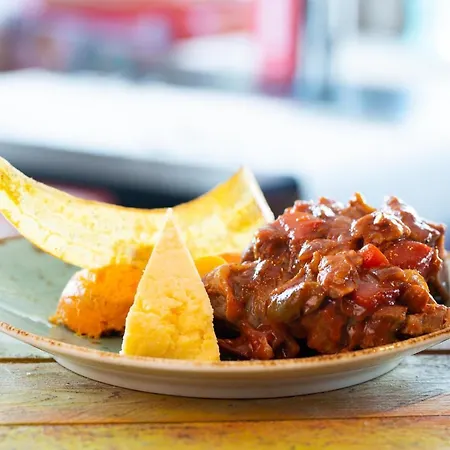 Cuba Libre فِيْلين