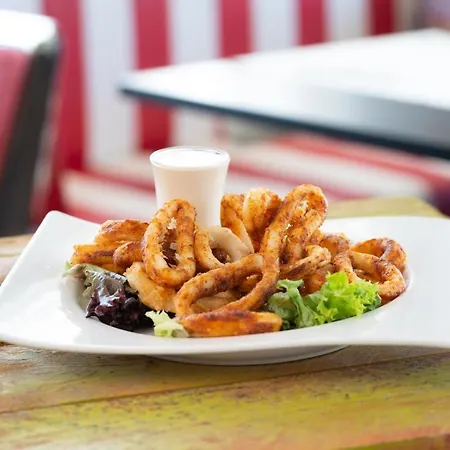 Cuba Libre 3* فِيْلين